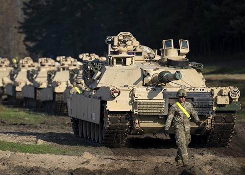Tại sao xe tăng M1 Abrams dễ dàng bị bắn hạ tại chiến trường Ukraine?

